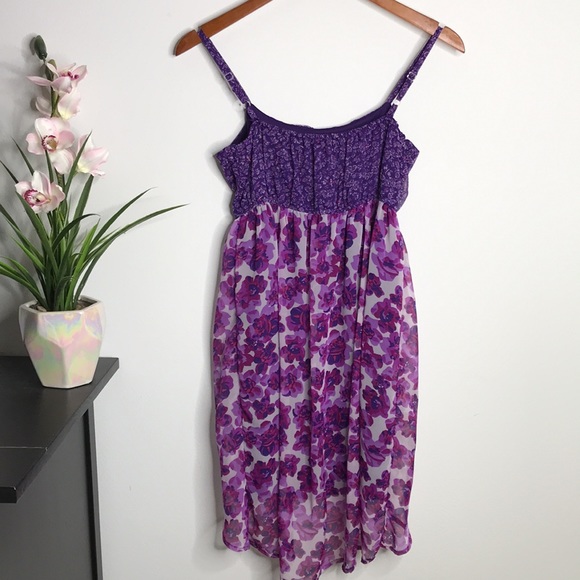 ✨3/$50✨ HP 🥳 Flowers and Butterfly Spaghetti Strap Dress - Picture 7 of 10